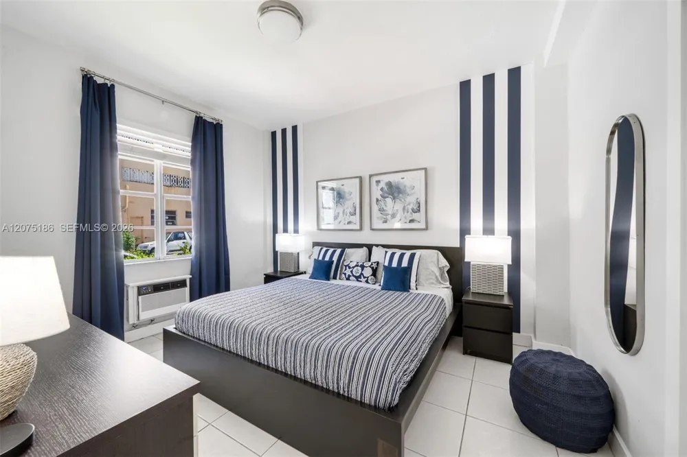 3030 Collins Ave #1G Miami Beach, FL 33140