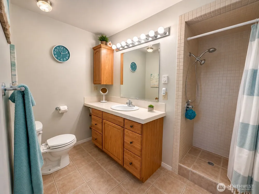 214 Canal Drive NE Ocean Shores, WA 98569