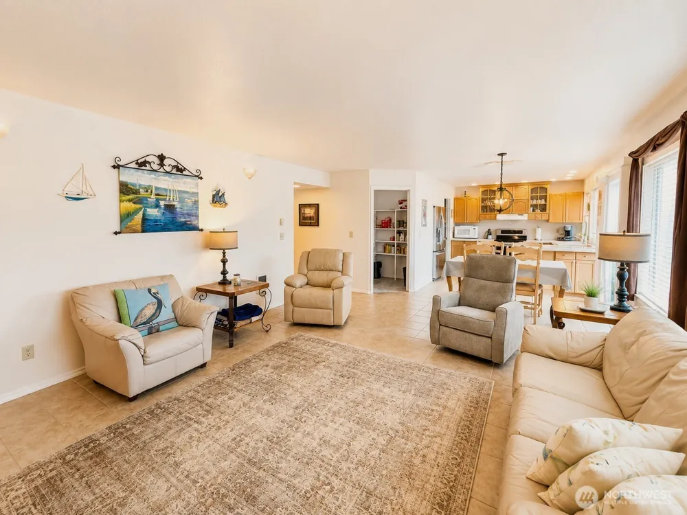214 Canal Drive NE Ocean Shores, WA 98569