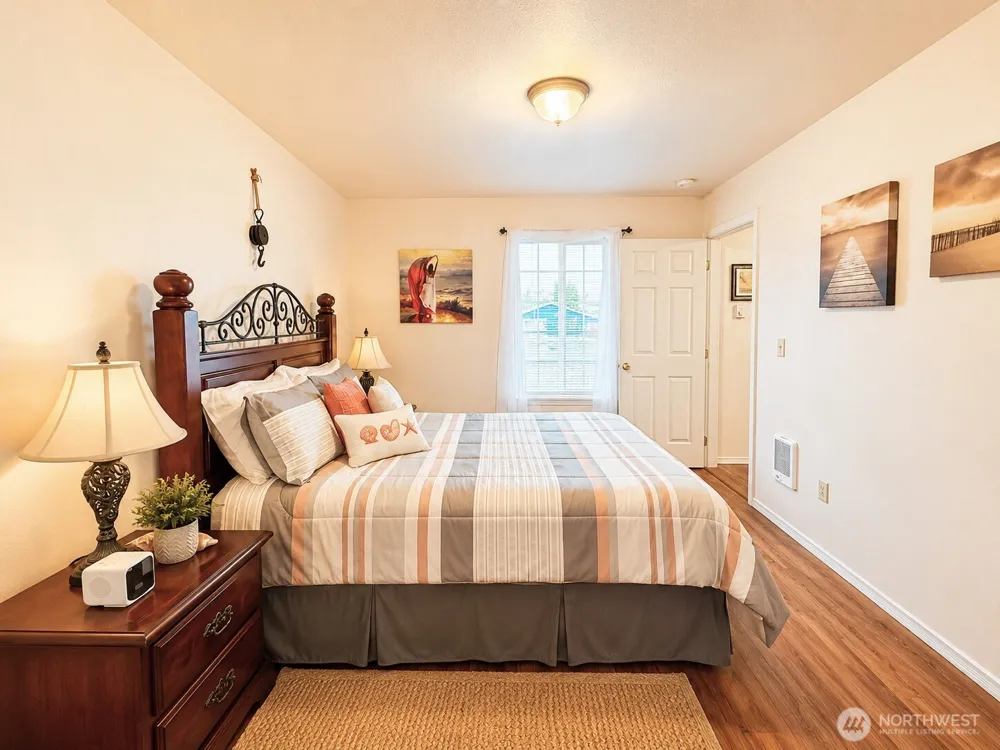 214 Canal Drive NE Ocean Shores, WA 98569