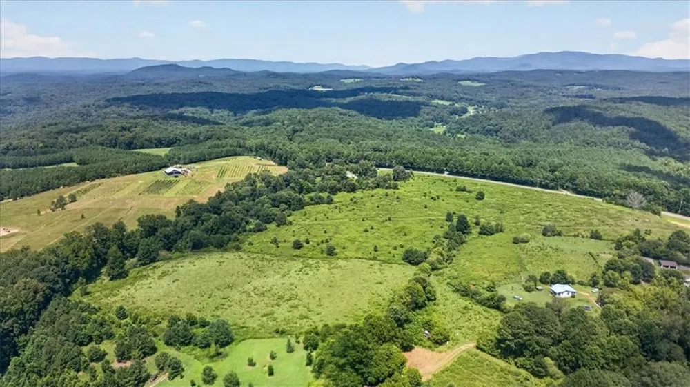 2627 Jones Mountain Road Talking Rock, GA 30175