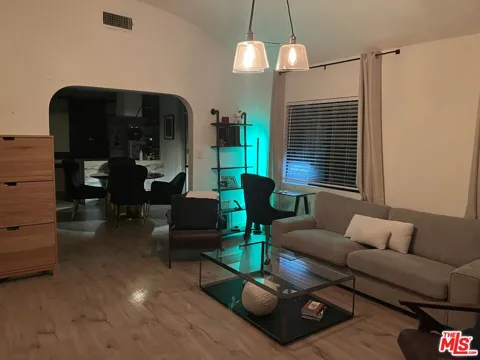 643 Vista St
