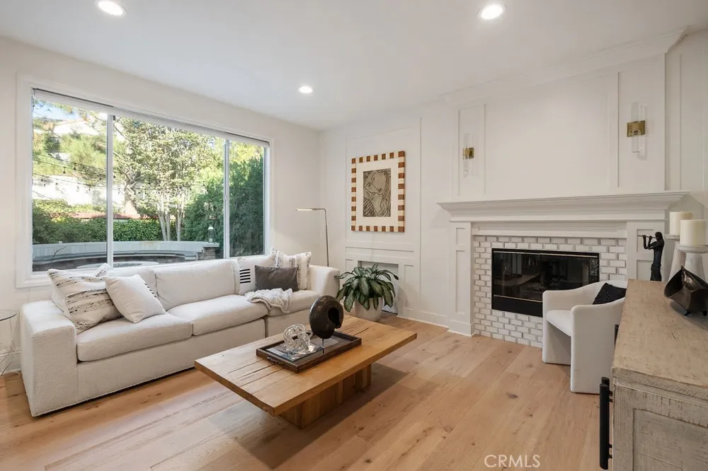 2555 Reynolds Drive Tustin, CA 92782