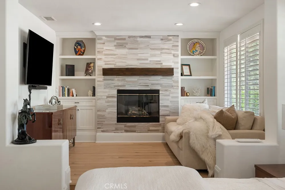2555 Reynolds Drive Tustin, CA 92782