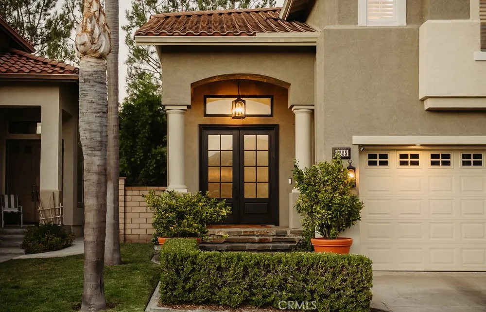2555 Reynolds Drive Tustin, CA 92782
