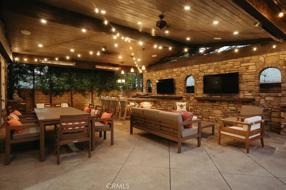 2555 Reynolds Drive Tustin, CA 92782