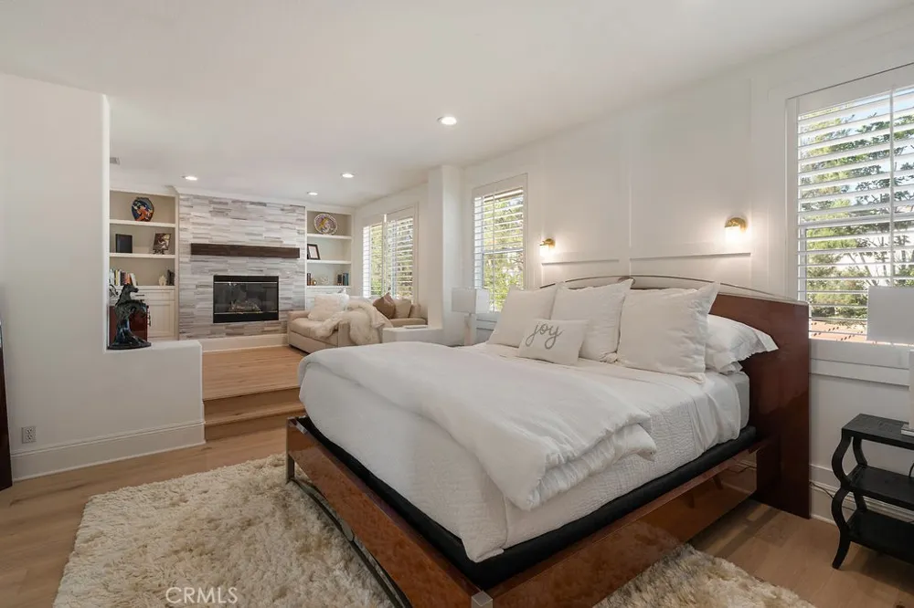 2555 Reynolds Drive Tustin, CA 92782