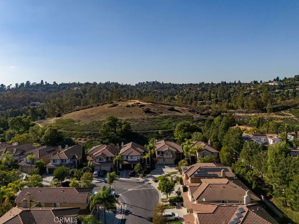 2555 Reynolds Drive Tustin, CA 92782