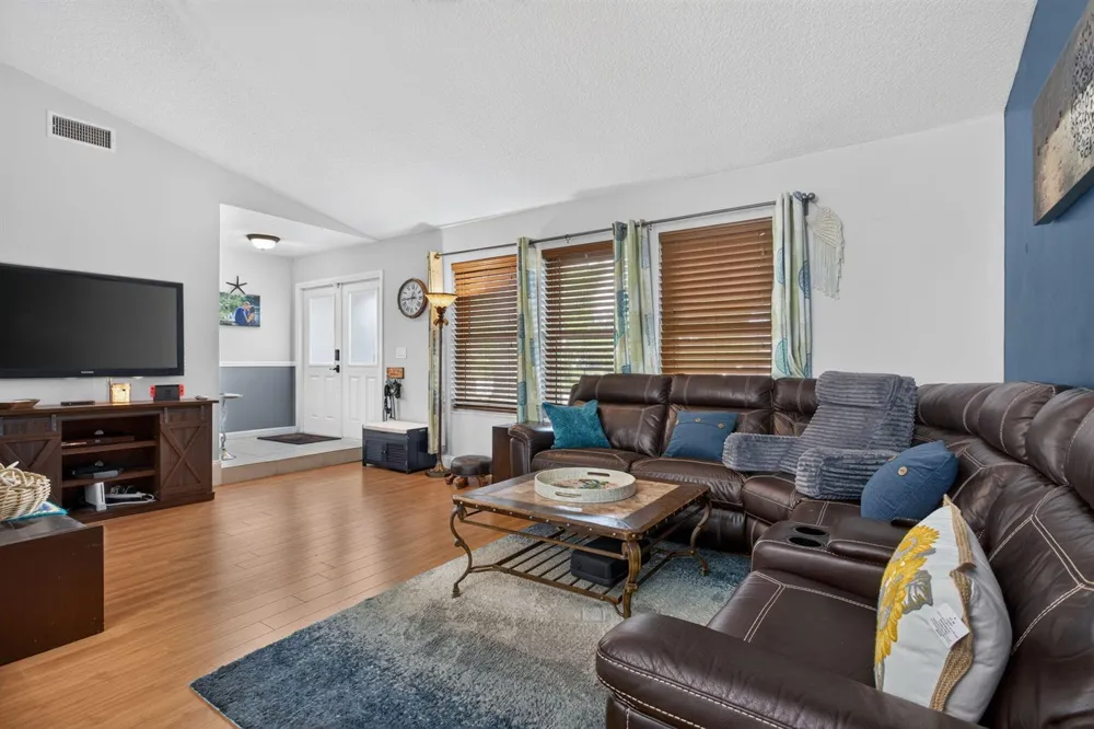 8751 NW 19th Street Coral Springs, FL 33071