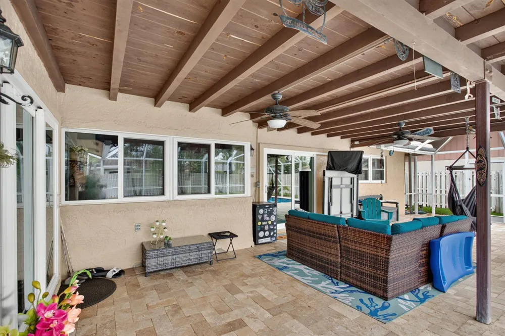 8751 NW 19th Street Coral Springs, FL 33071