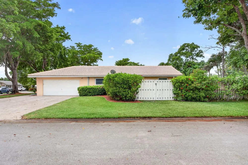 8751 NW 19th Street Coral Springs, FL 33071