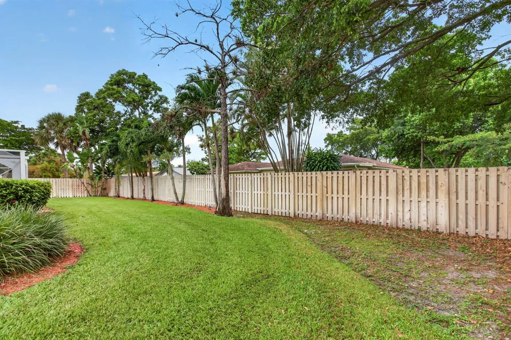 8751 NW 19th Street Coral Springs, FL 33071