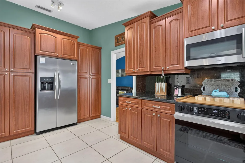 8751 NW 19th Street Coral Springs, FL 33071