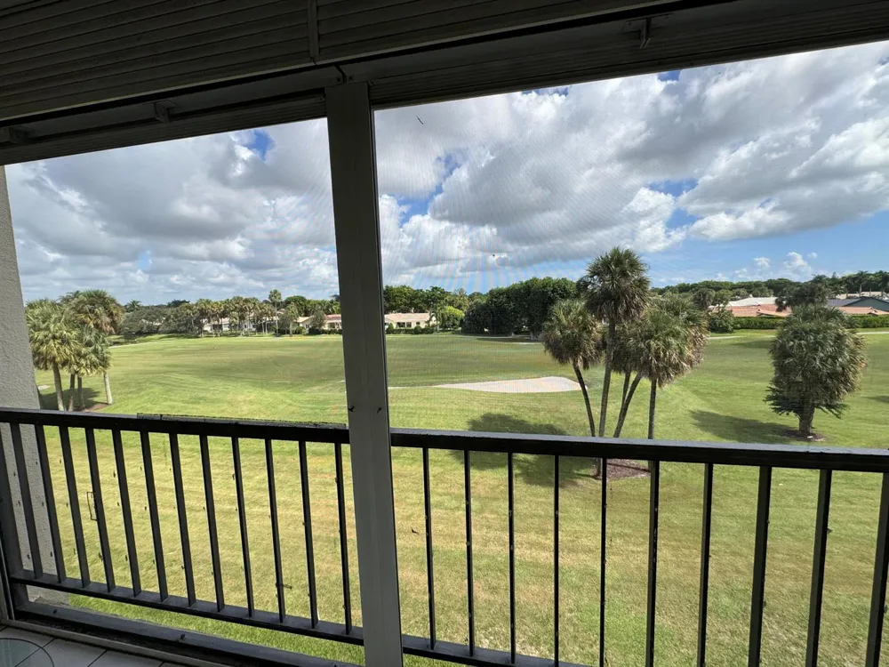 2430 DEER CREEK COUNTRY CLUB BOULEVARD #407-2 Deerfield Beach, FL 33442