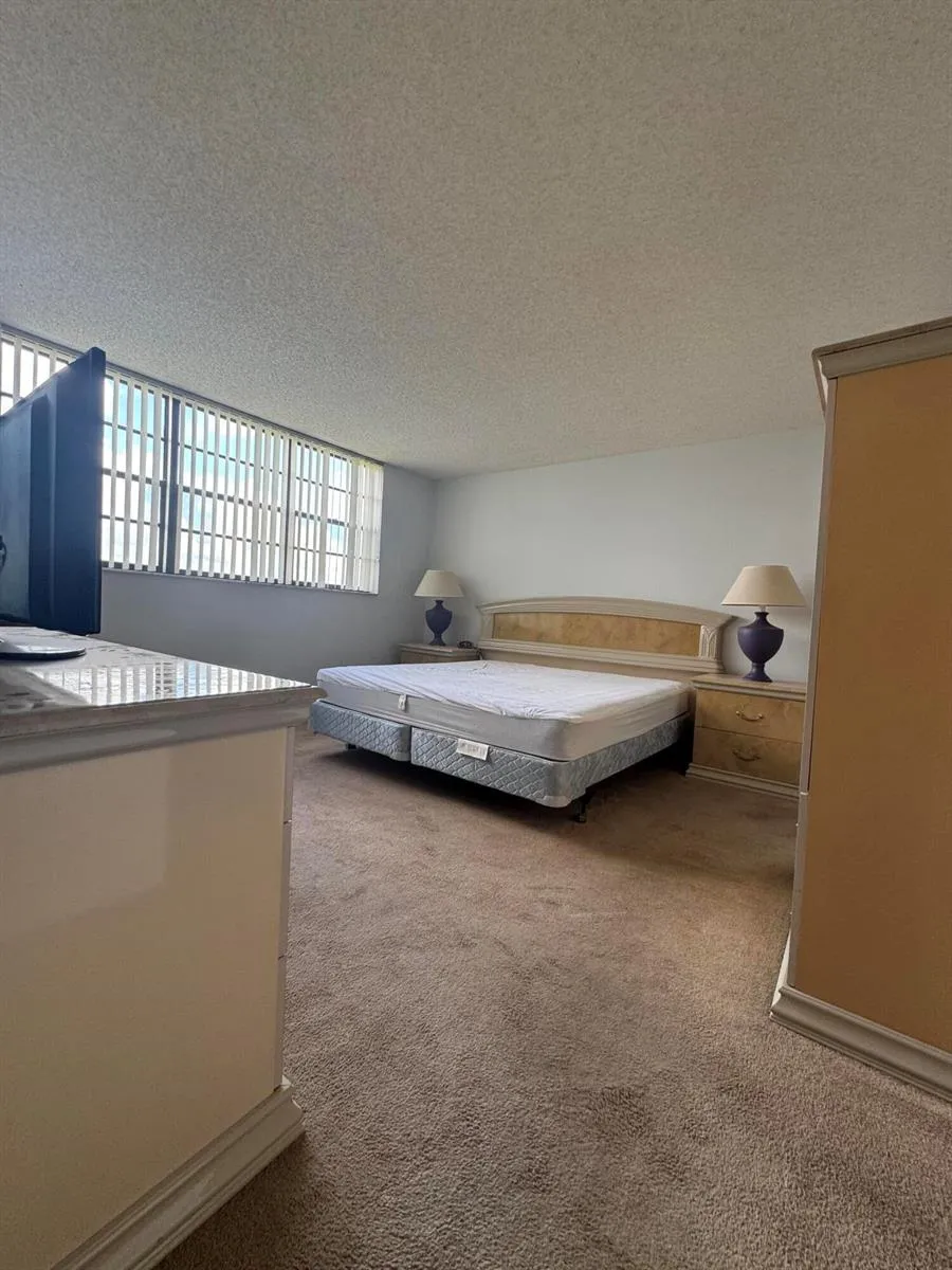 2430 DEER CREEK COUNTRY CLUB BOULEVARD #407-2 Deerfield Beach, FL 33442