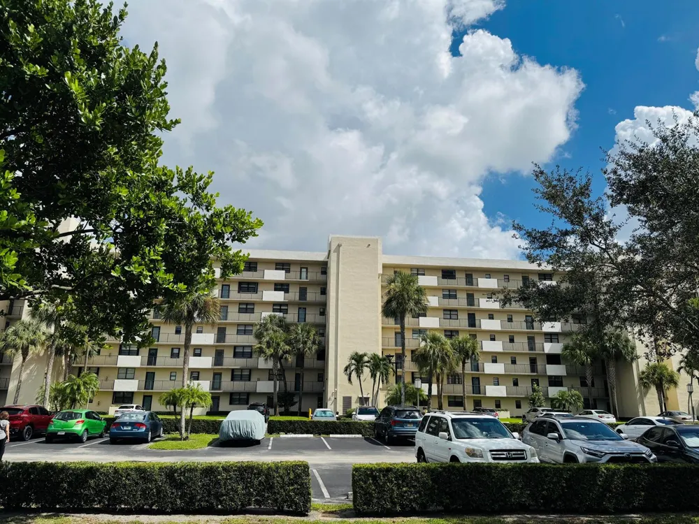 2430 DEER CREEK COUNTRY CLUB BOULEVARD #407-2 Deerfield Beach, FL 33442