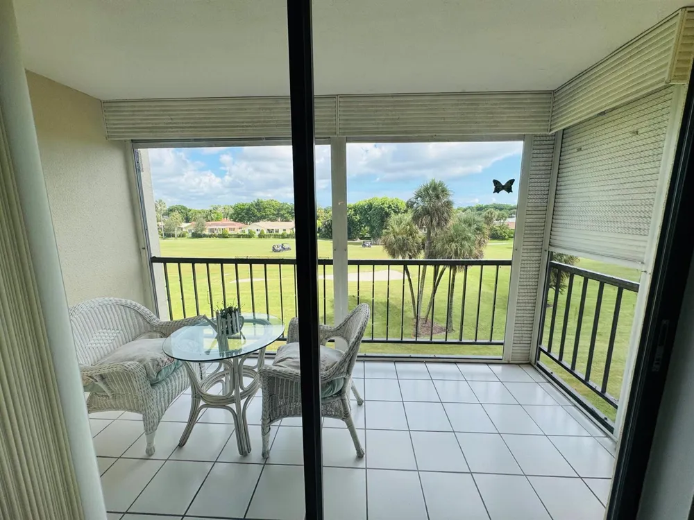 2430 DEER CREEK COUNTRY CLUB BOULEVARD #407-2 Deerfield Beach, FL 33442