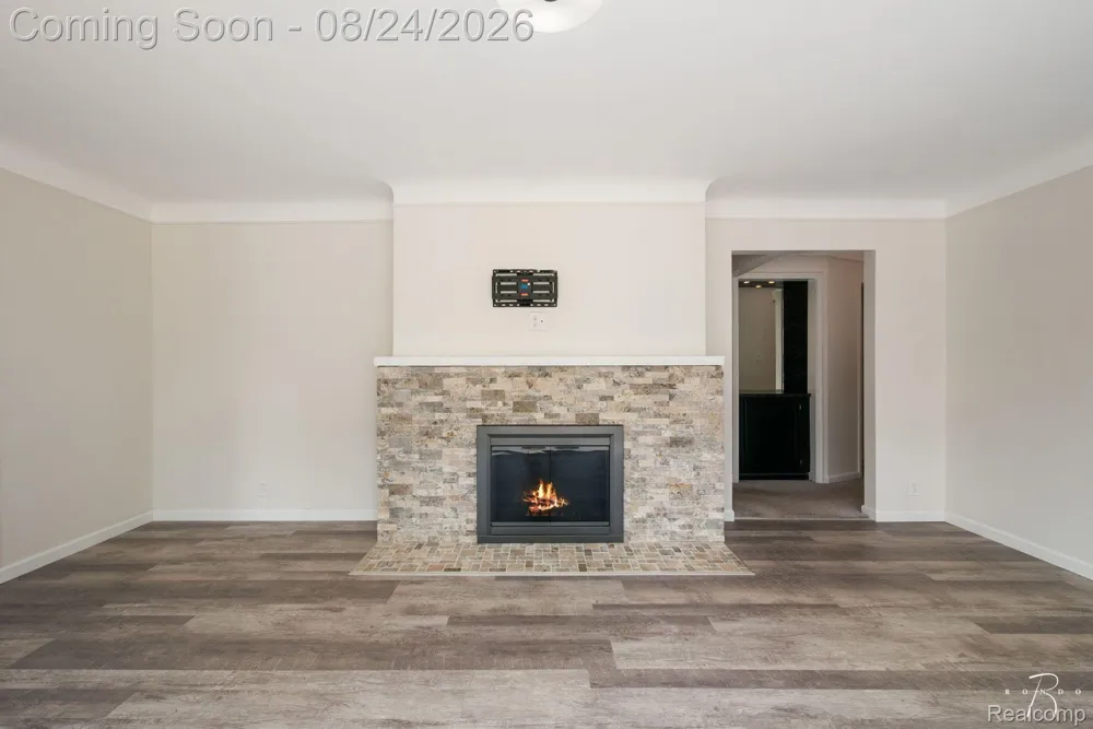 1160 Torrey Road Grosse Pointe Woods City, MI 48236