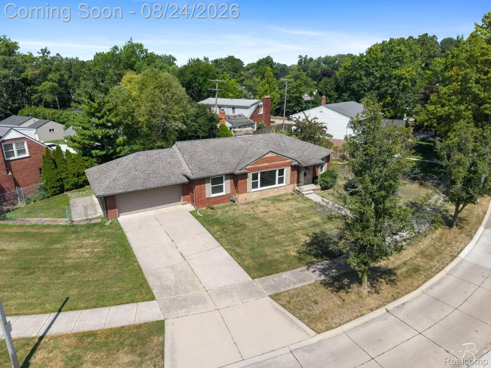 1160 Torrey Road Grosse Pointe Woods City, MI 48236