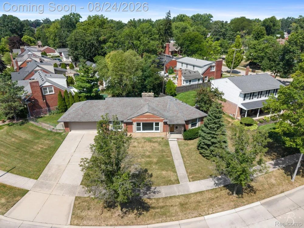 1160 Torrey Road Grosse Pointe Woods City, MI 48236