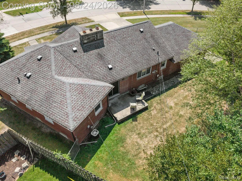 1160 Torrey Road Grosse Pointe Woods City, MI 48236