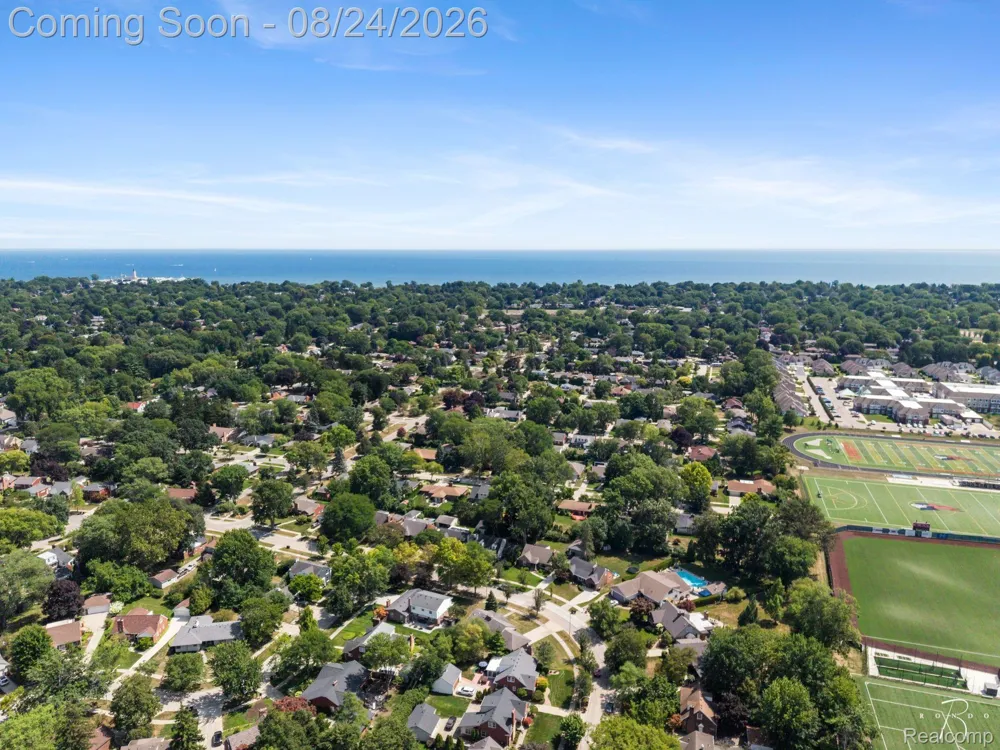 1160 Torrey Road Grosse Pointe Woods City, MI 48236