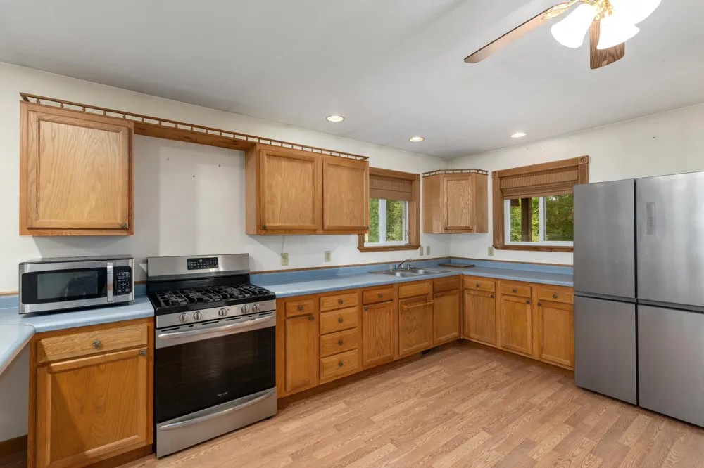 11642 S Woodland Drive Richland Township, MI 49601
