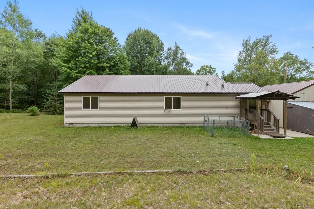 11642 S Woodland Drive Richland Township, MI 49601