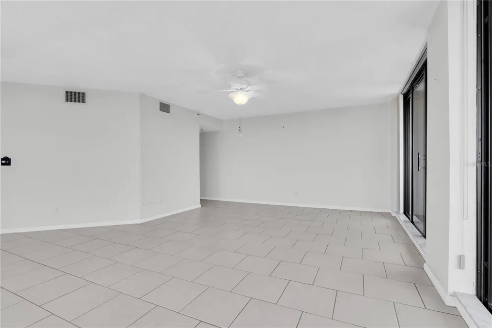 5950 PELICAN BAY PLAZA S #601 Gulfport, FL 33707