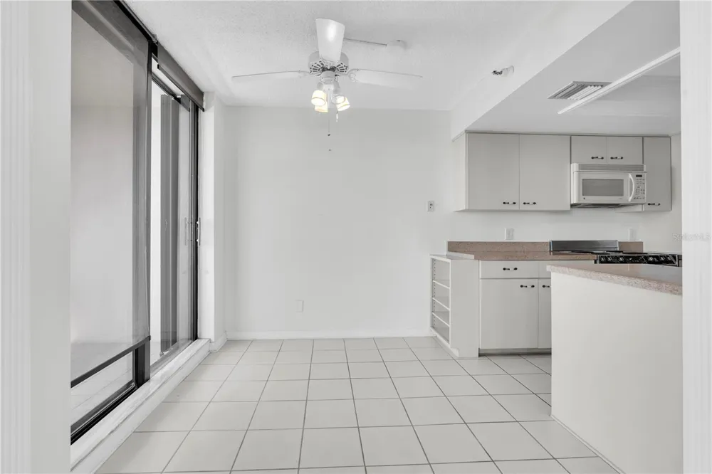 5950 PELICAN BAY PLAZA S #601 Gulfport, FL 33707
