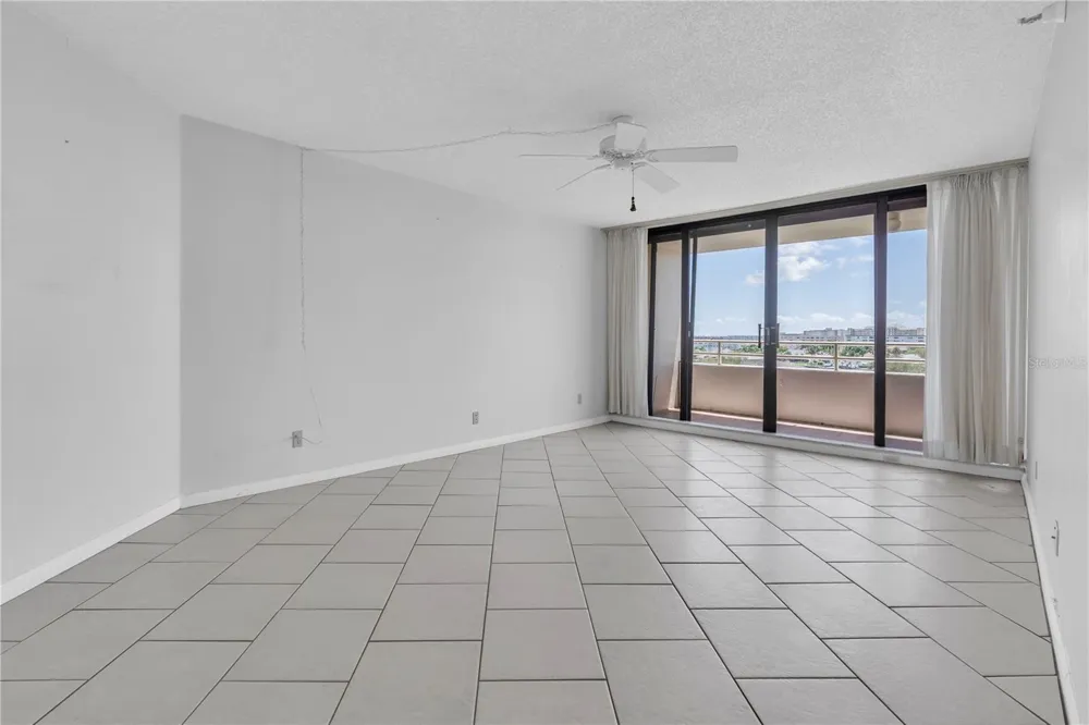 5950 PELICAN BAY PLAZA S #601 Gulfport, FL 33707