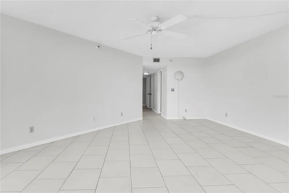 5950 PELICAN BAY PLAZA S #601 Gulfport, FL 33707