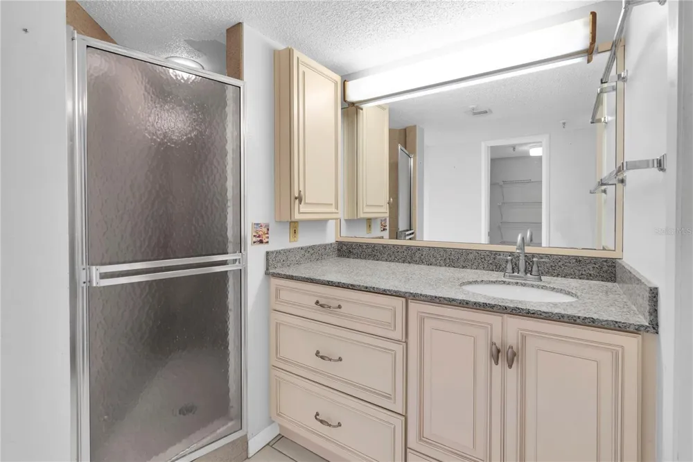 5950 PELICAN BAY PLAZA S #601 Gulfport, FL 33707