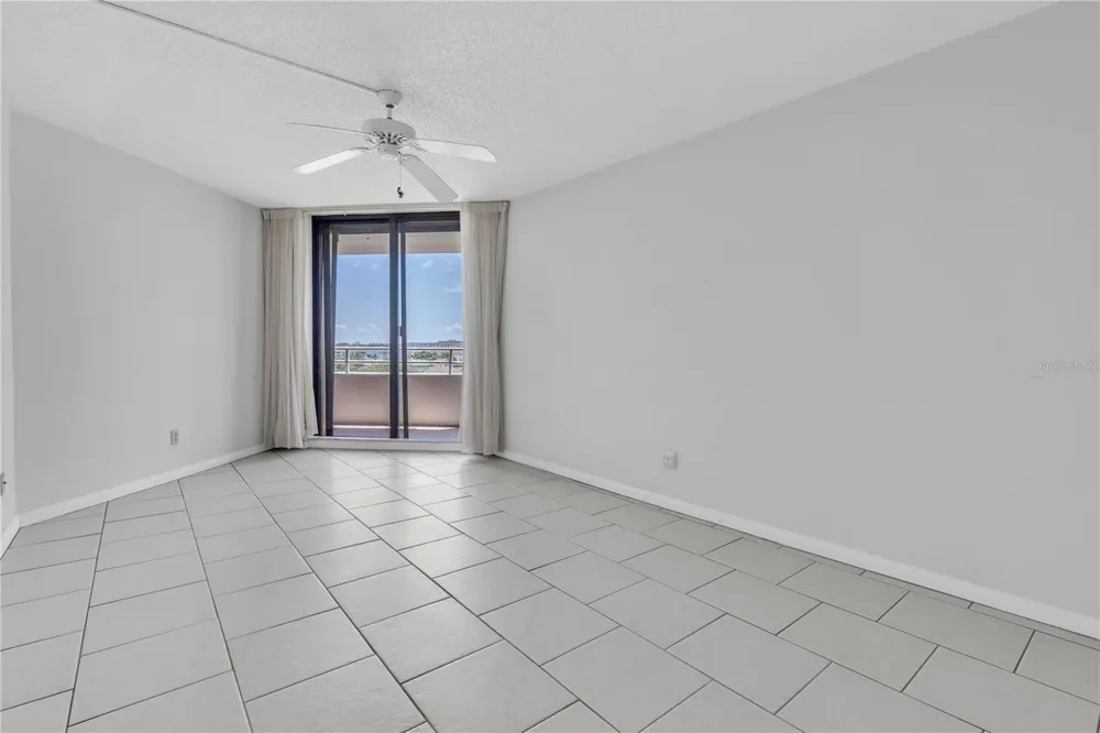 5950 PELICAN BAY PLAZA S #601 Gulfport, FL 33707