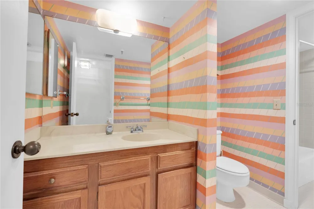 5950 PELICAN BAY PLAZA S #601 Gulfport, FL 33707