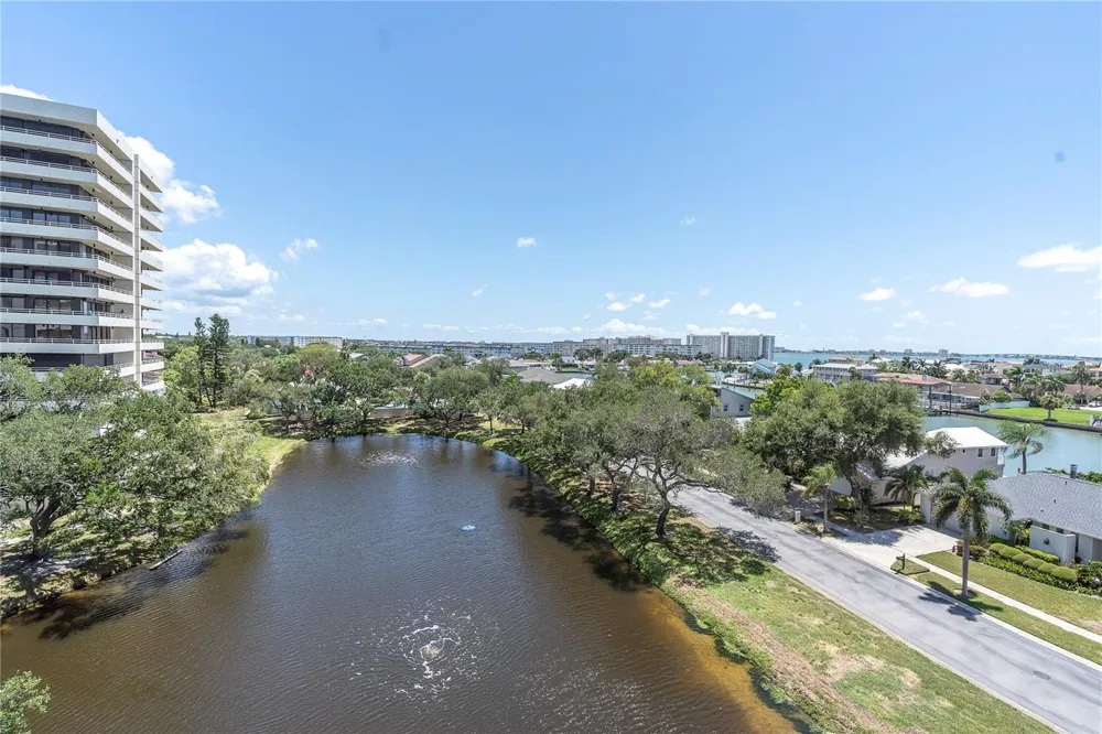 5950 PELICAN BAY PLAZA S #601 Gulfport, FL 33707