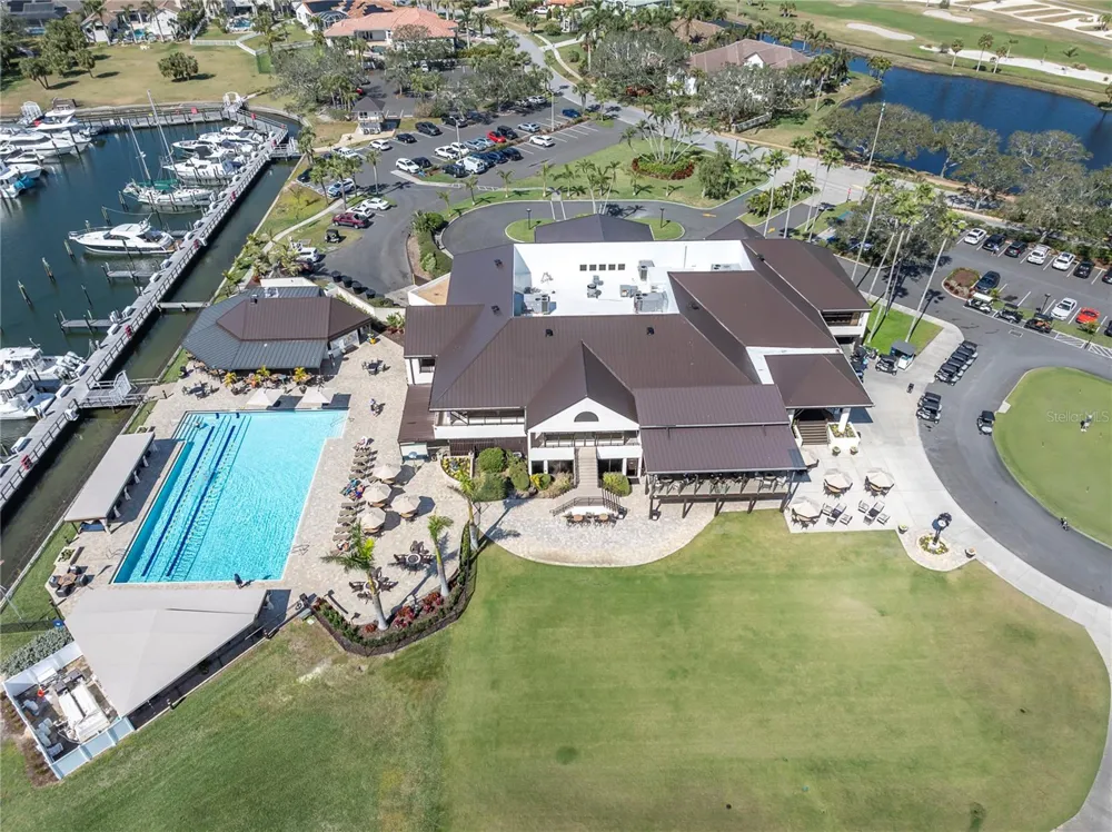 5950 PELICAN BAY PLAZA S #601 Gulfport, FL 33707