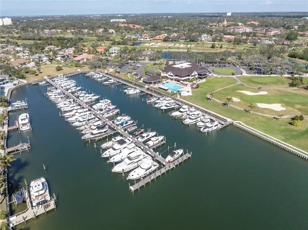 5950 PELICAN BAY PLAZA S #601 Gulfport, FL 33707