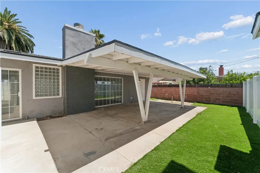 16550 Kalisher Granada Hills, CA 91344