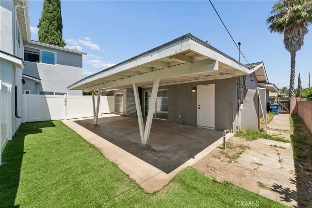 16550 Kalisher Granada Hills, CA 91344