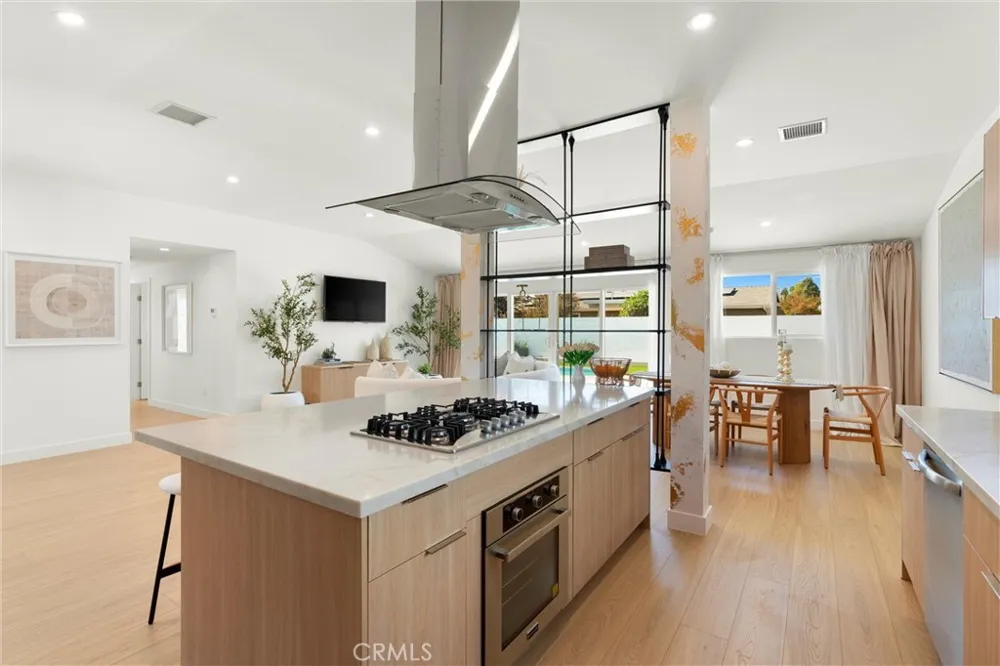 8591 Greenleaf Avenue Buena Park, CA 90620
