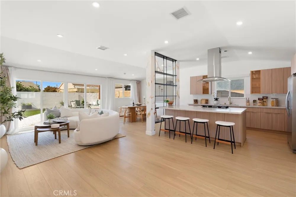 8591 Greenleaf Avenue Buena Park, CA 90620
