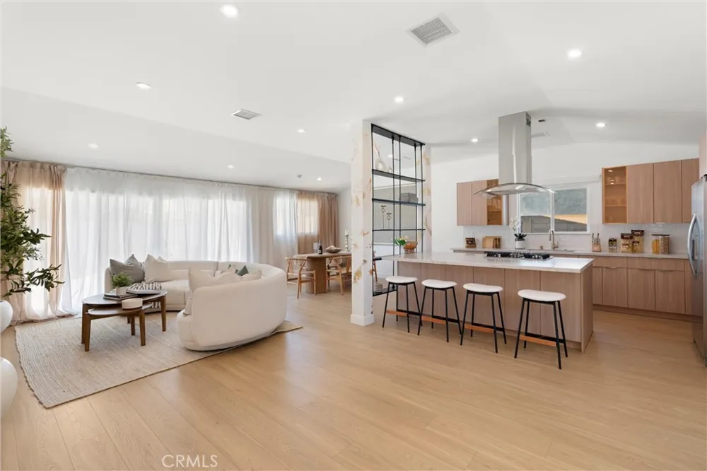 8591 Greenleaf Avenue Buena Park, CA 90620