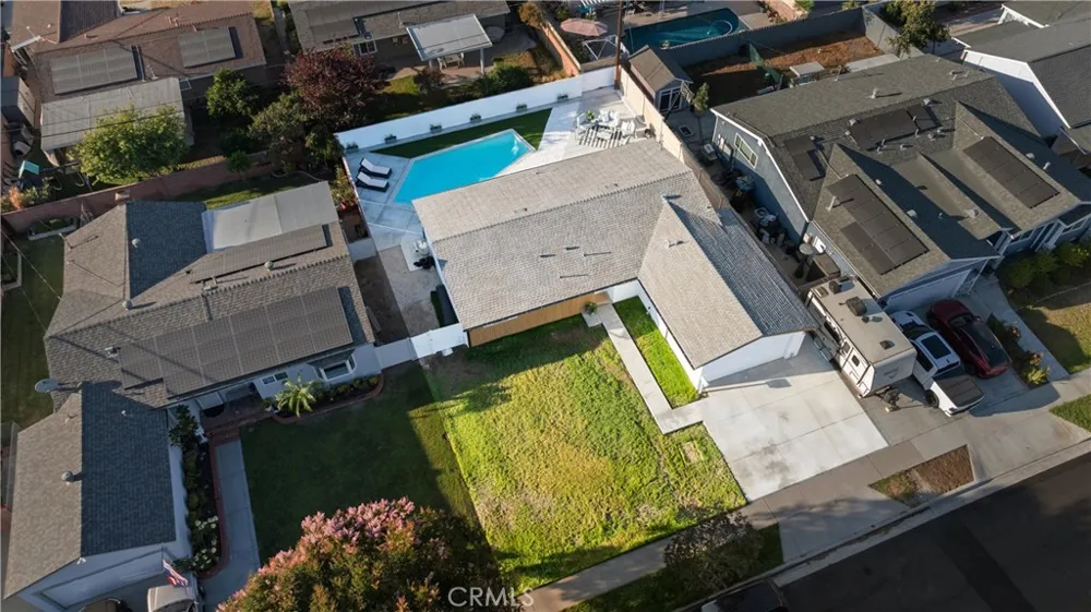 8591 Greenleaf Avenue Buena Park, CA 90620