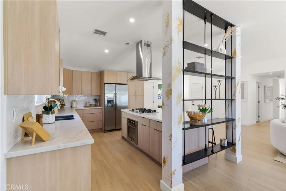 8591 Greenleaf Avenue Buena Park, CA 90620