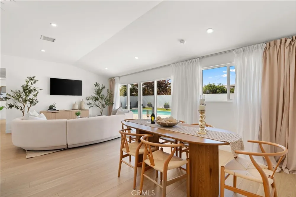 8591 Greenleaf Avenue Buena Park, CA 90620