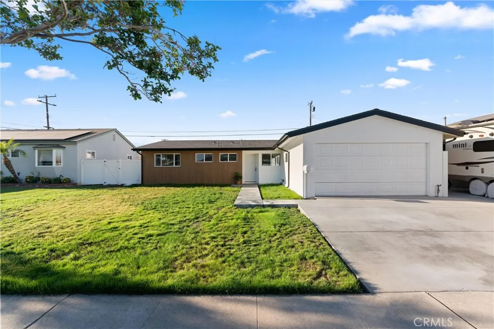 8591 Greenleaf Avenue Buena Park, CA 90620