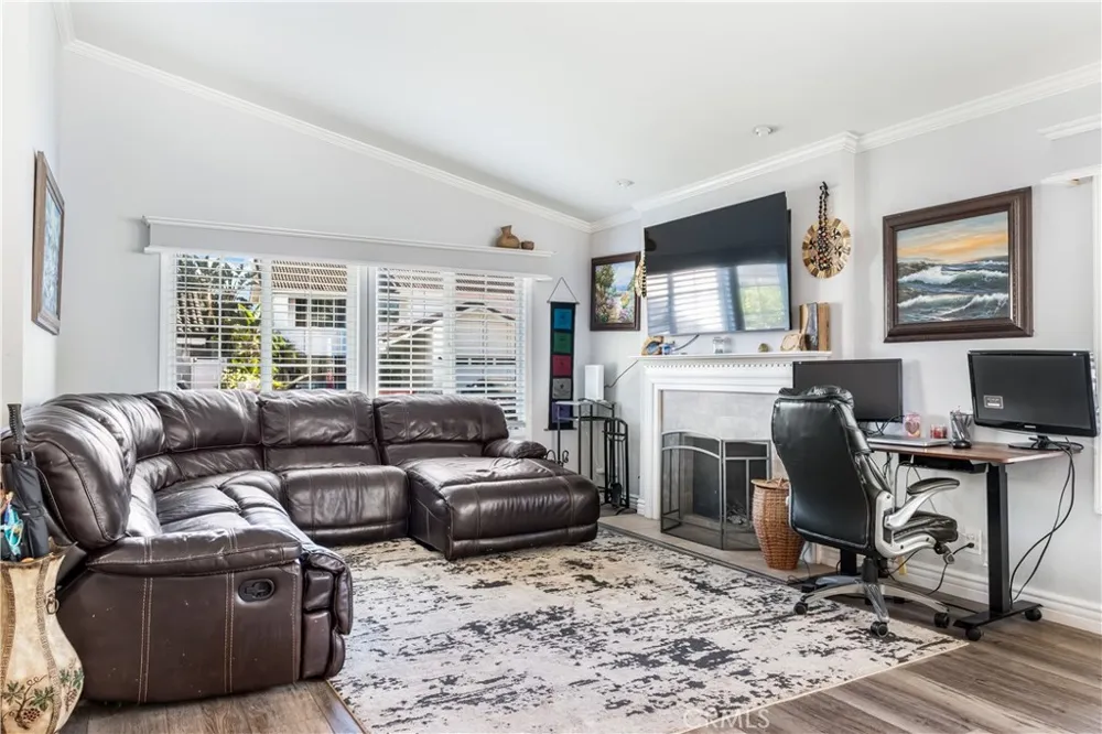 26515 Kari Brook Lake Forest, CA 92630