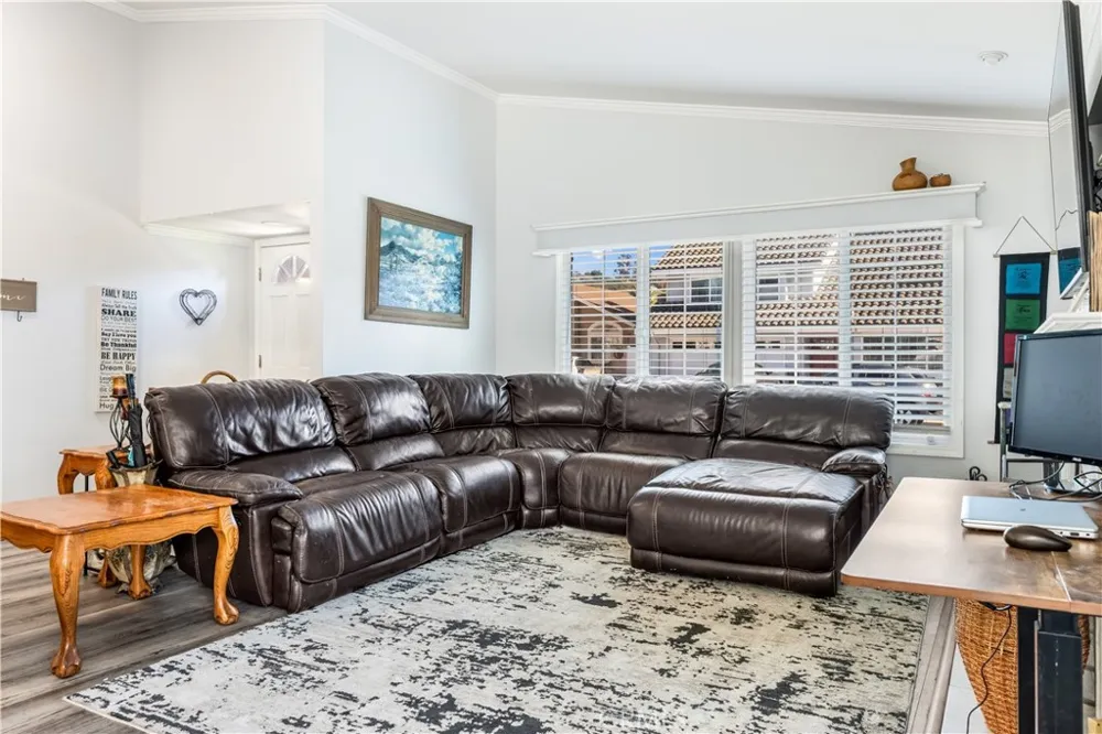 26515 Kari Brook Lake Forest, CA 92630