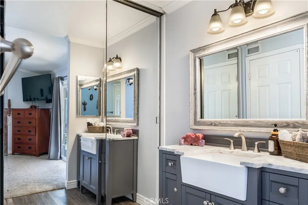 26515 Kari Brook Lake Forest, CA 92630